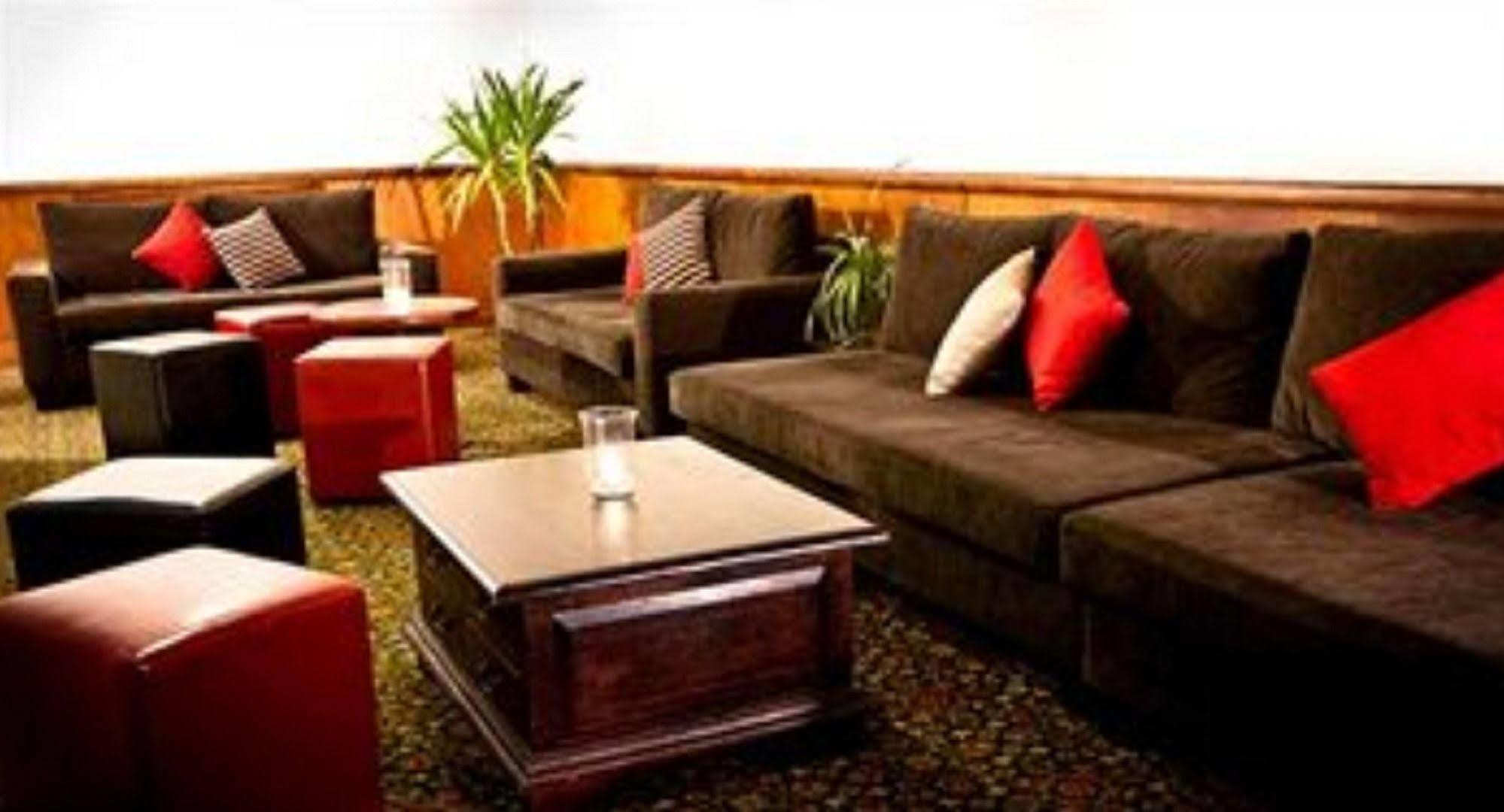 Cbd Hotel ניוקסטל מראה חיצוני תמונה